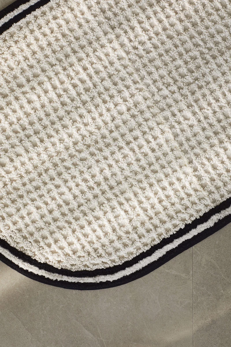 H&M Waffled cotton bath mat