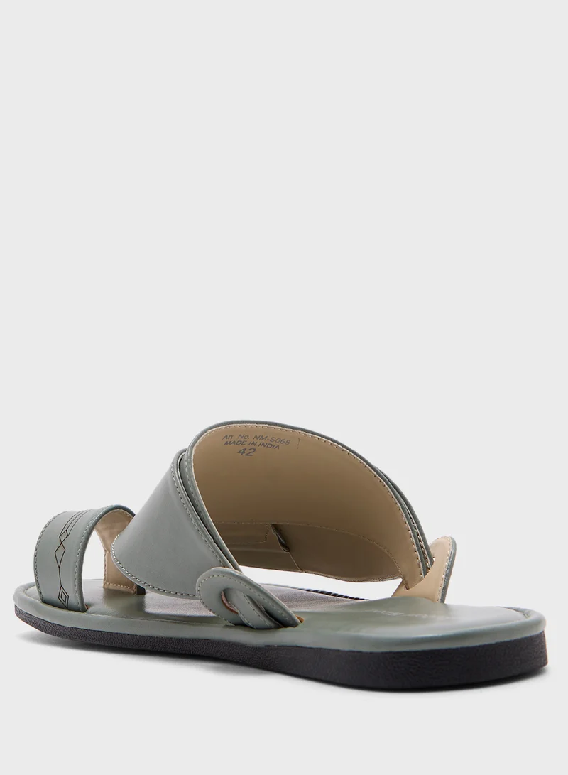 روبرت وود Ksa Traditional Shirgi Arabian Sandal
