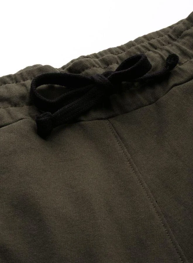 The Indian Garage Co Men Slim Fit Solid Mid-Rise Stretchable Knitted Jogger Trousers