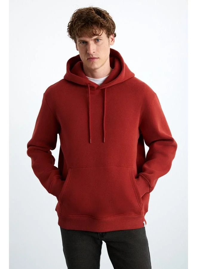 GRIMELANGE Yokohama Men's Soft-Lined Regular Kangaroo Pocket Hooded Brick-Red Sweatshirt.