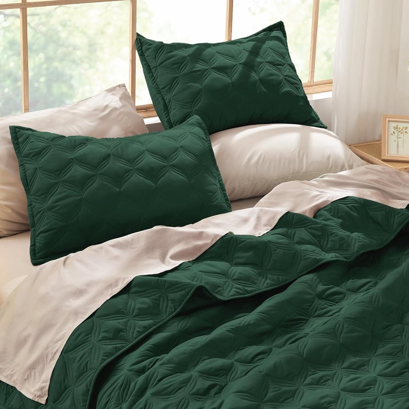 Litanika California King Quilt Bedding Set, Emerald Green Oversized Lightweight Comforter Bedspreads & Coverlets, Boho Farmhouse Bedding Cover Bed Decor All Season, 3 Pieces (1 Quilt, 2 Pillowcases) - Image 4