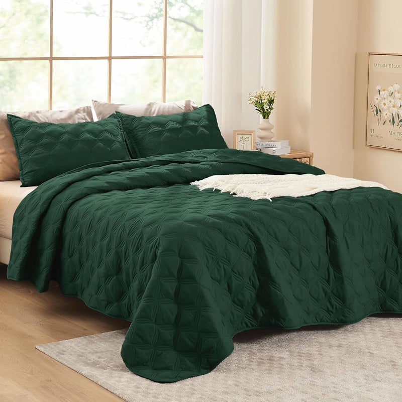 Litanika California King Quilt Bedding Set, Emerald Green Oversized Lightweight Comforter Bedspreads & Coverlets, Boho Farmhouse Bedding Cover Bed Decor All Season, 3 Pieces (1 Quilt, 2 Pillowcases) - Image 2