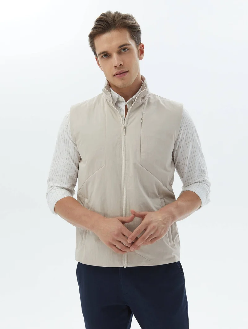 كيب Ecru Woven Sports Vest