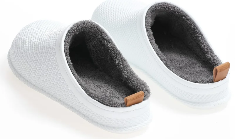 جيزر Traveling Winter Wet Floor Men's Slippers
