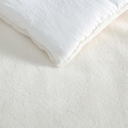 Vera Wang - Queen Comforter Set, Ultra-Soft Faux Fur Knit Bedding w/Prewashed Microfiber Reverse, 3 Piece Bed Set w/Matching Pillowcases (Signature Beige) - Image 5