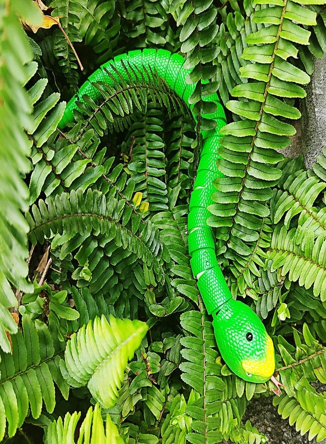 Tipmant RC Snake IR Remote Control Crawlers Fake Realistic Animals Vehicle Scary Prank Toys Kids Birthday Halloween (Green) - Image 4
