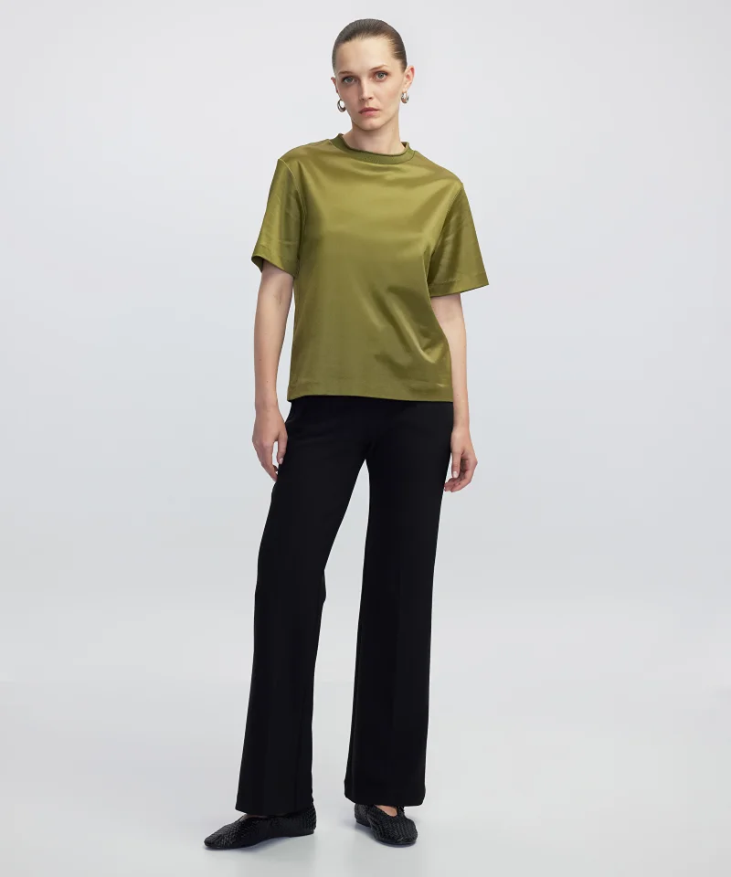 ابيكول تي شيرت بياقة نصف واقفة لامعة