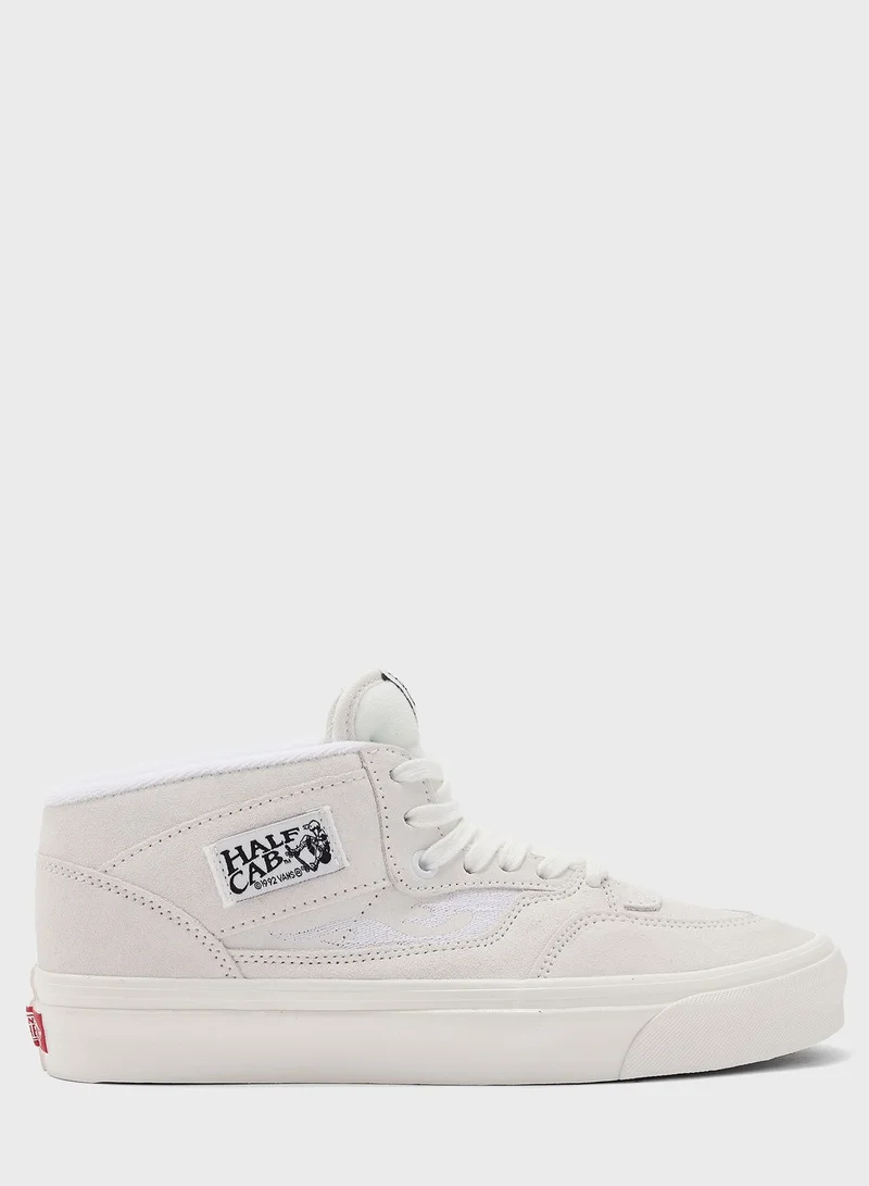 VANS Half Cab 33 Dx