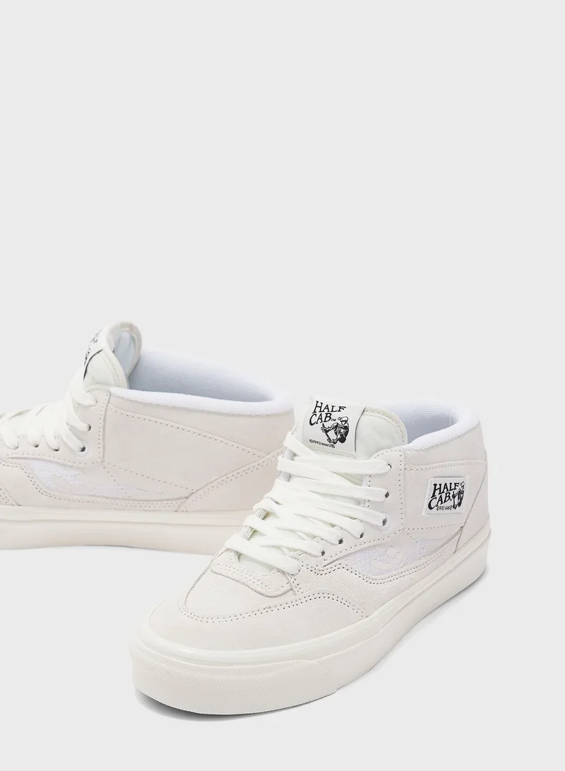 VANS Half Cab 33 Dx