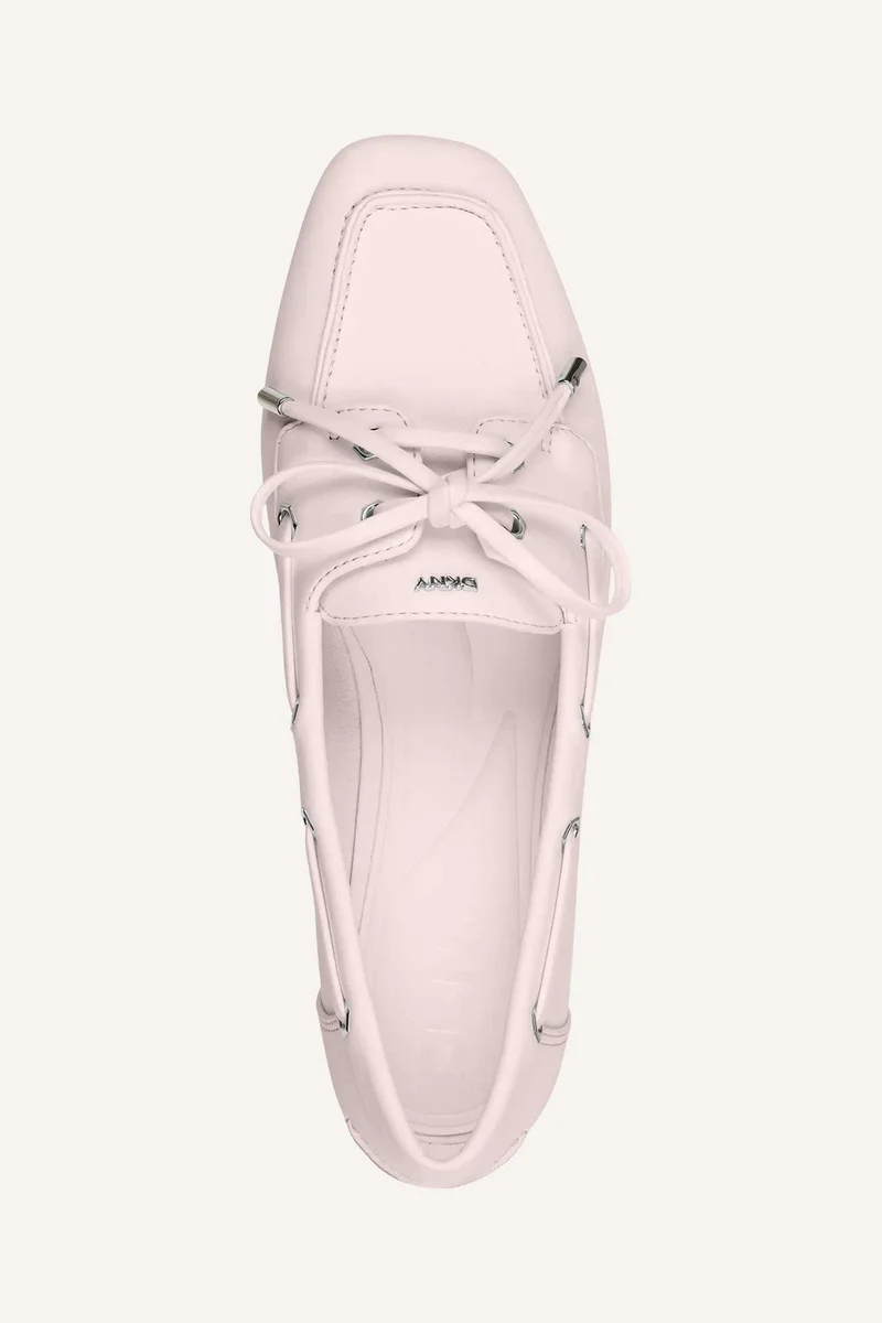 DKNY  Delmar Boat Wide - B for Women | Best Price UAE