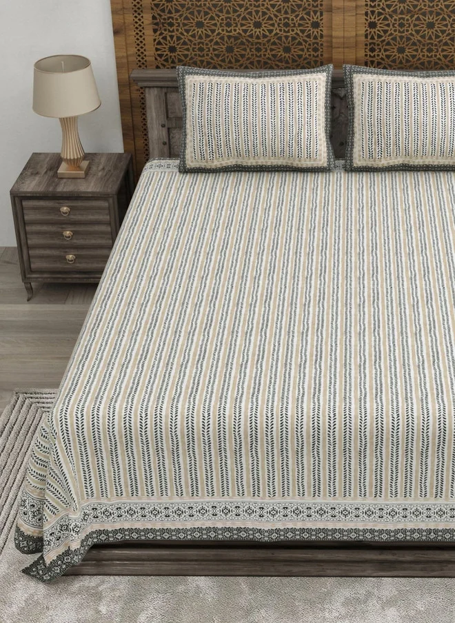 CLOTHOLOGY CLOTHOLOGY Grey Striped Pure Cotton 180 TC King Bedsheet Set