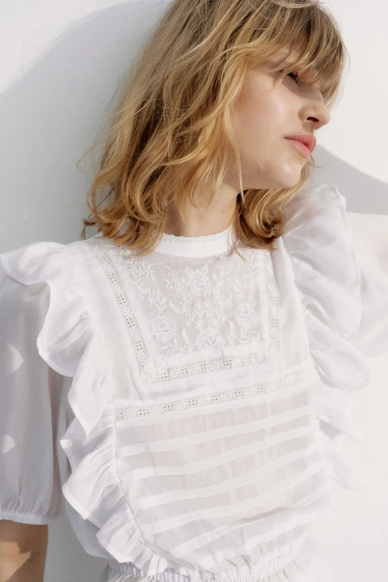 H&M Embroidered blouse