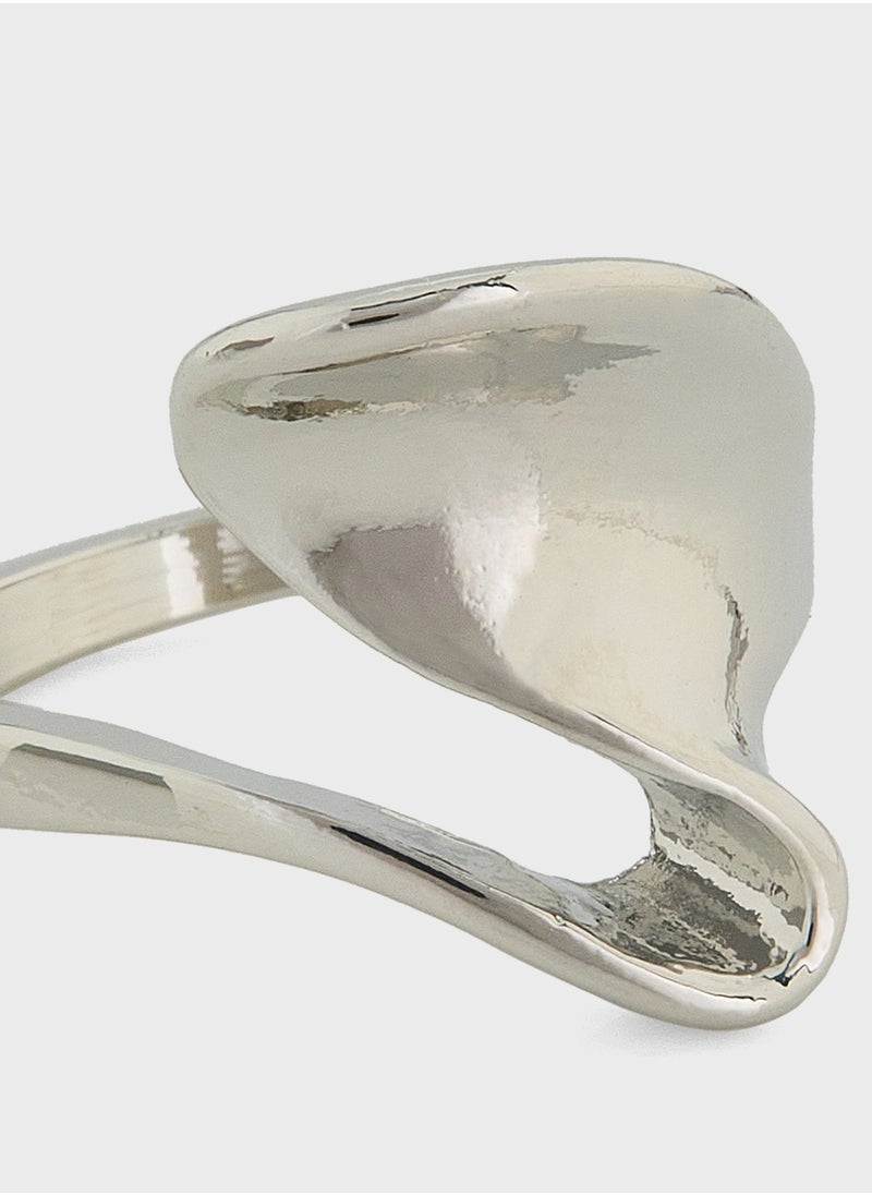 ELLA - Twisted Ring - Image 1