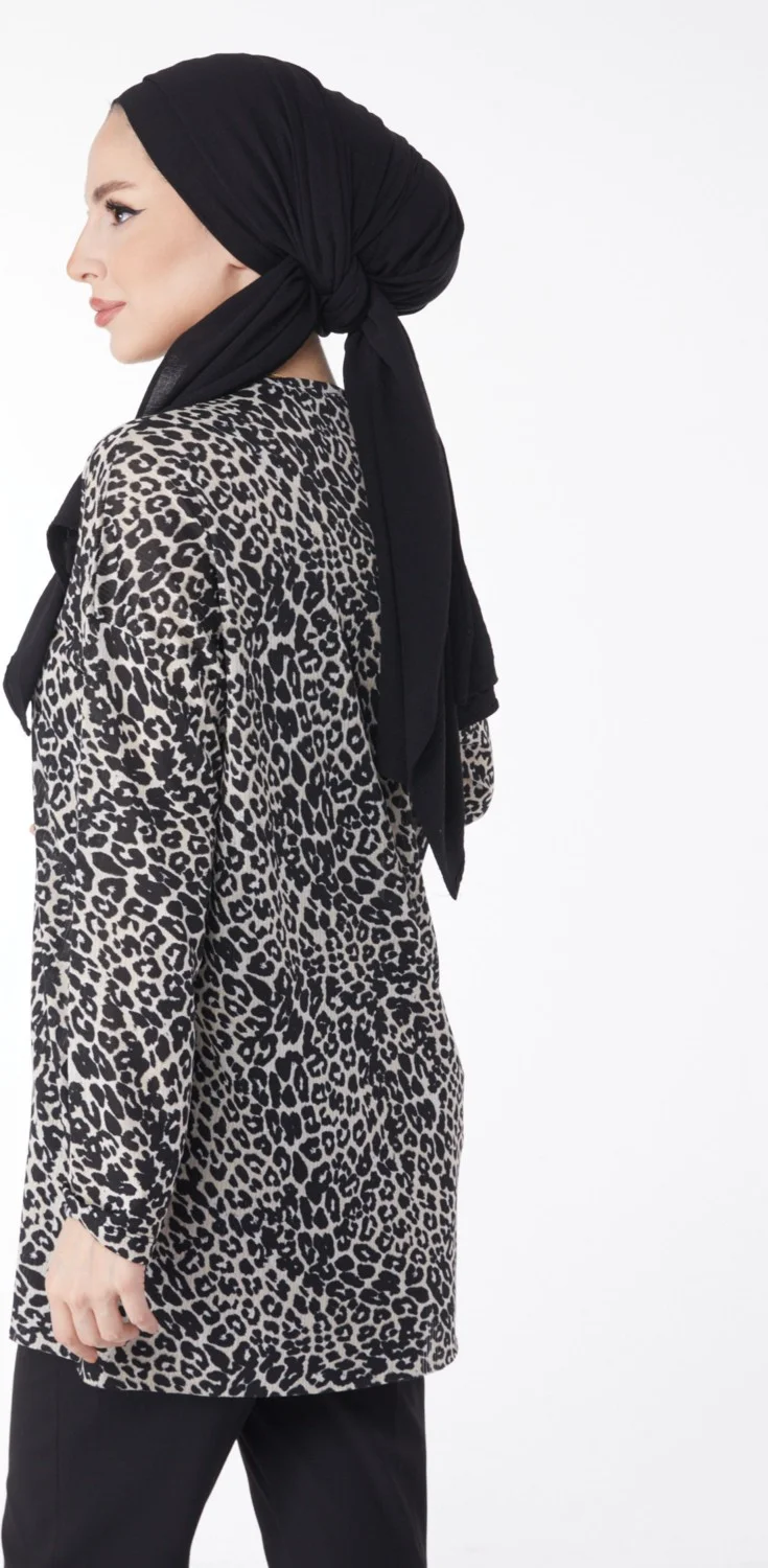 Tofisa Plain Crew Neck Women's Beige Leopard Patterned Blouse 24736