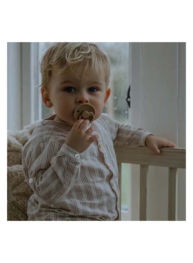 FRIGG Rope Latex Baby Pacifier 0-6M 2-Pack Croissant/Olive - Size 1 - Image 5