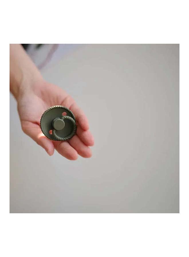 FRIGG Rope Latex Baby Pacifier 0-6M 2-Pack Croissant/Olive - Size 1 - Image 4