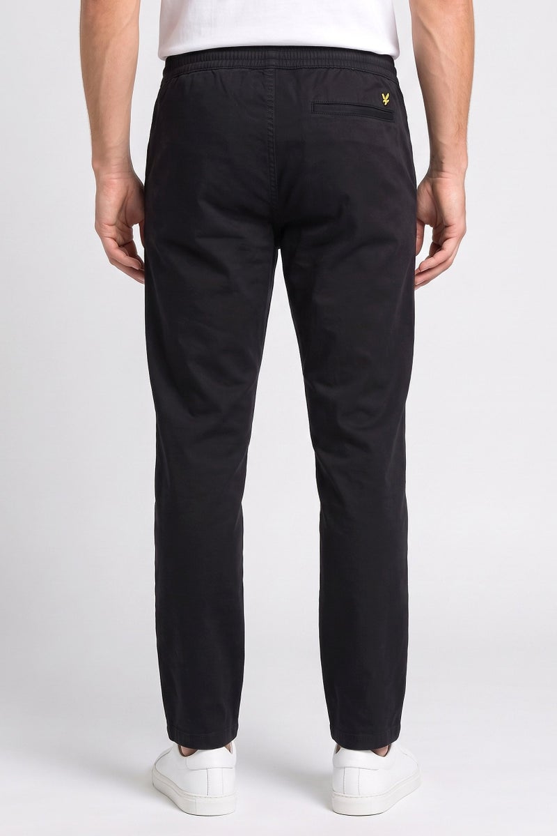 Lyle & Scott Men Tapered Fit Solid Chino Pants, Black - Image 4