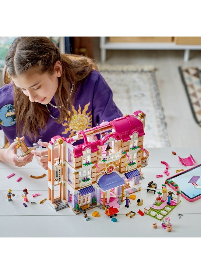 LEGO Friends Heartlake City Grand Hotel 42704 Building Toy Set (1229 Pieces) - Image 4