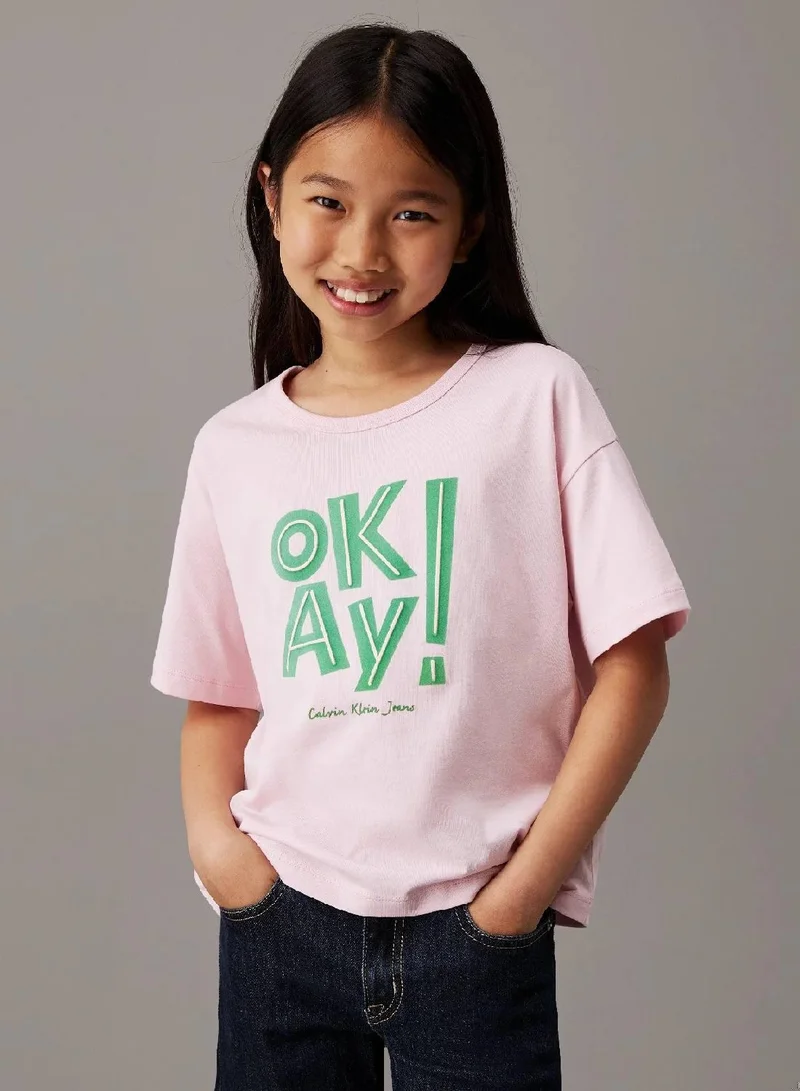 كالفن كلاين جينز تيشرت واسع مزين برسومات