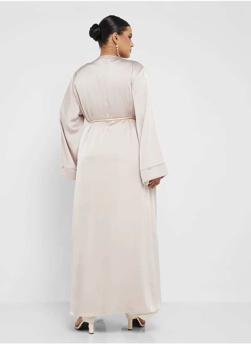 خزانة Plus size basic abaya