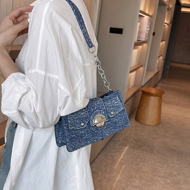 2025 Fashion Chain Glossy Shoulder Bag for Women Retro Style - Image 4