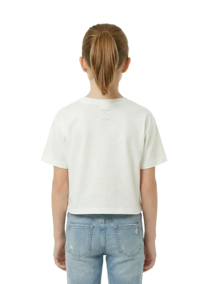 ديزني Disney Snow White "Just One Bite" Printed Crop T-Shirt for Teen Girls | Short Sleeve Casual Graphic Tee | Soft Cotton Blend Top