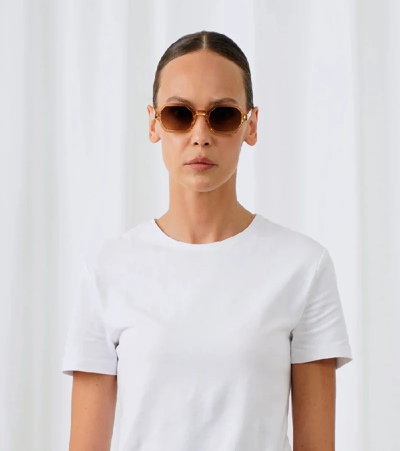 اكسبليست باوتس نظارات شمسية أنيقة للجنسين من إكسبليست بوويتس بتدرج لون شامبين داكن وبني