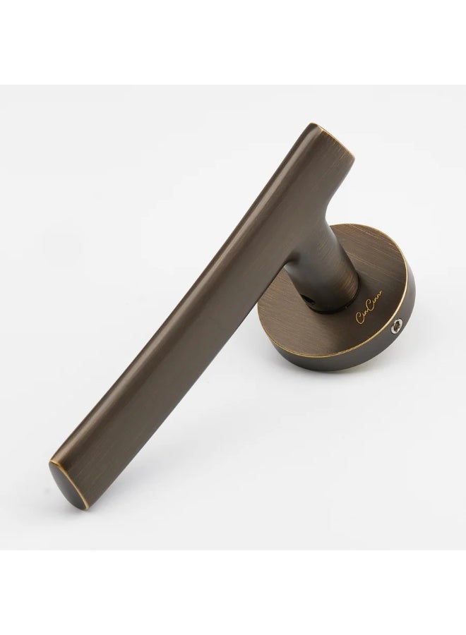 CINCINNO Novus Premium Anti-Rust Brass Door Handle Pair – Durable & Stylish for Home & Office, UV Protection, 2-Year Color & 5-Year Mechanical Warranty, Salt Spray Tested (Dark Antique Brass) - Image 2