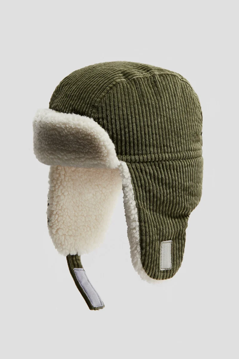 H&M Teddy-lined trapper hat