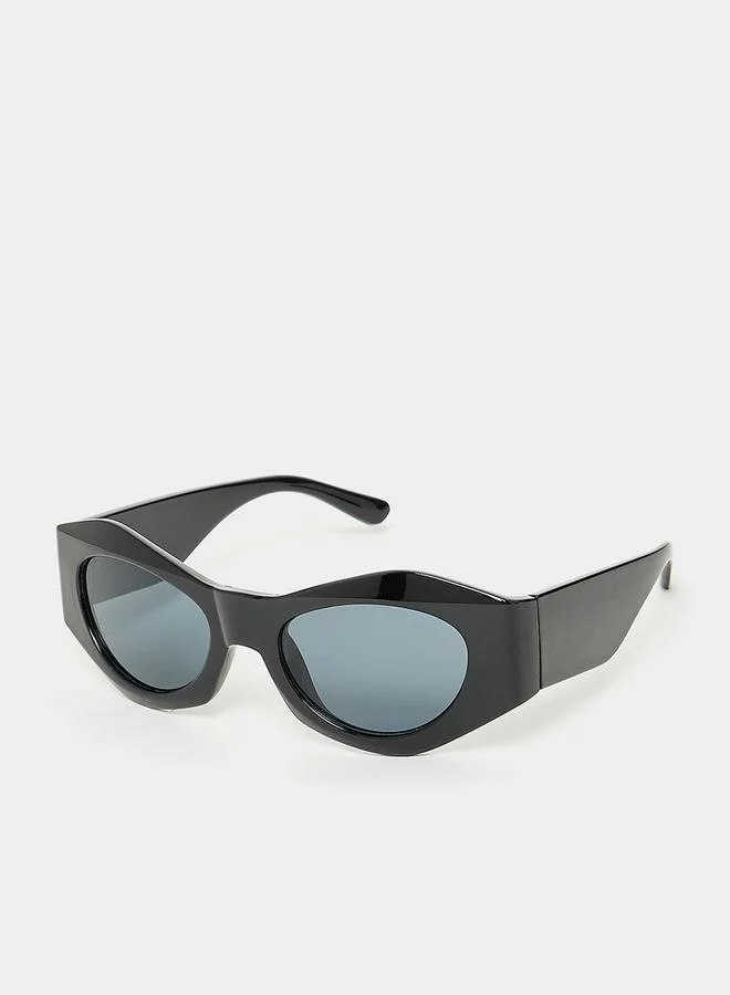 Styli Wide Arm Cat Eye Sunglasses