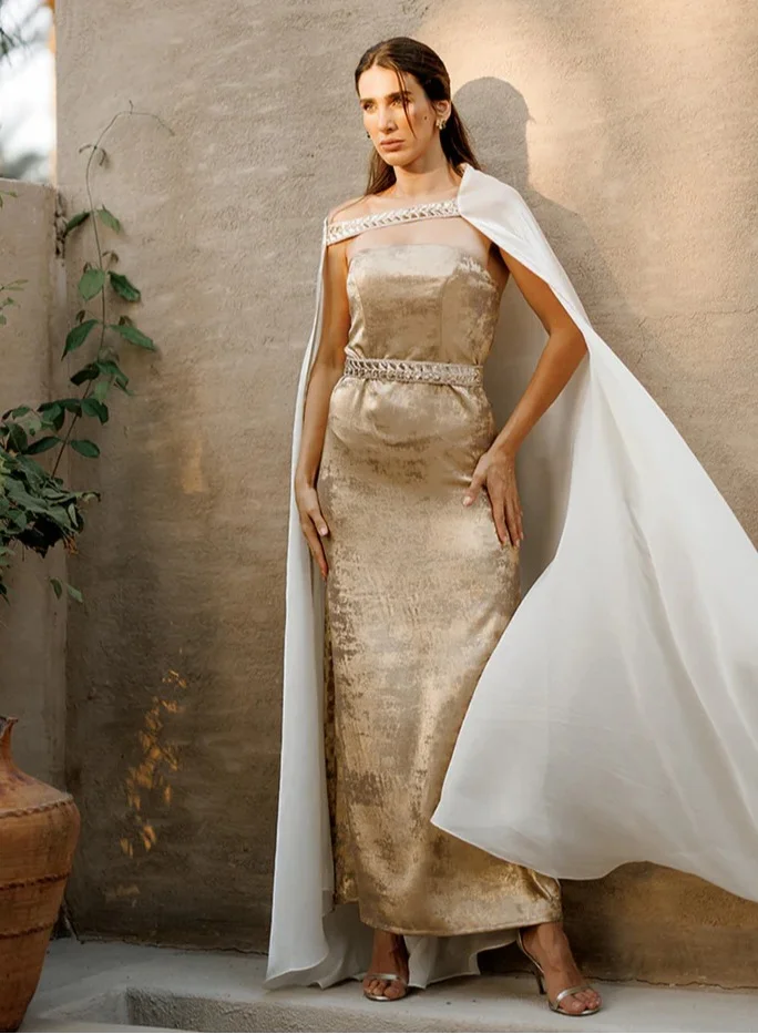 مايسون_ارابيلا فستان زهرة ذهبي مع كيب