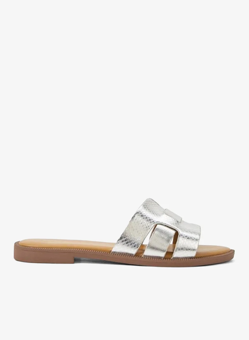 سيليست Women Textured Flat Sandals