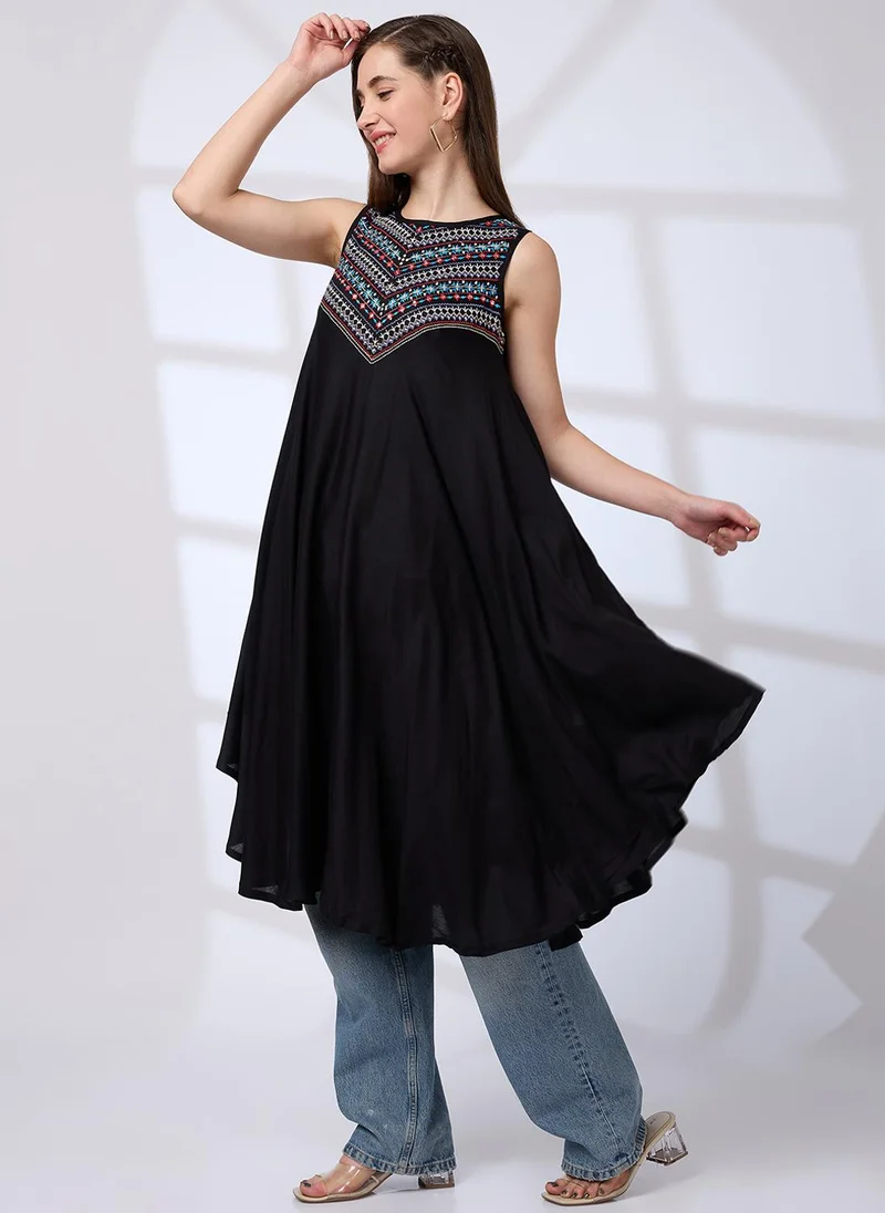 globus Globus Women Embroidered Yoke Asymmetric Hem A-Line Fusion Kurta