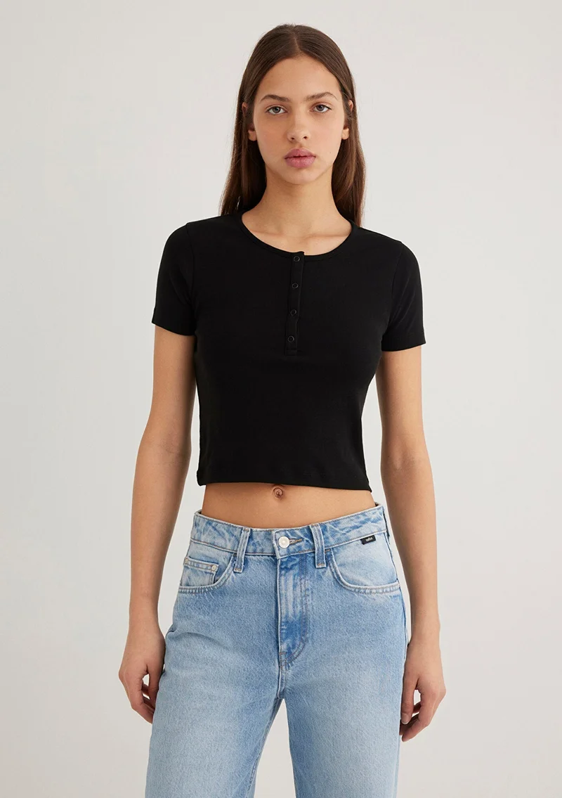 مافي تيشيرت أسود أساسي