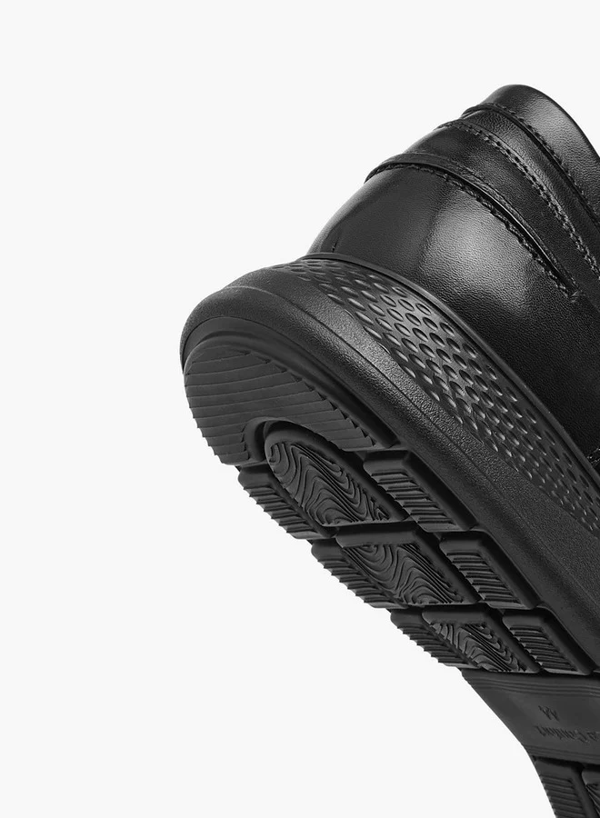 لو كونفورت Men Solid Slip-On Loafers