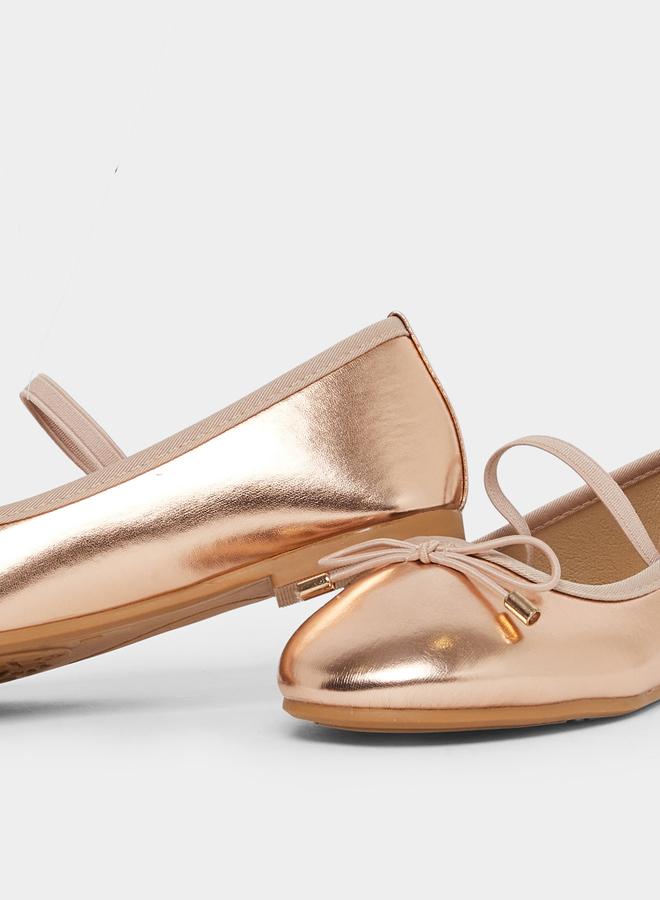 Styli Girls Patent Ballerinas with Bow Detail - Image 3