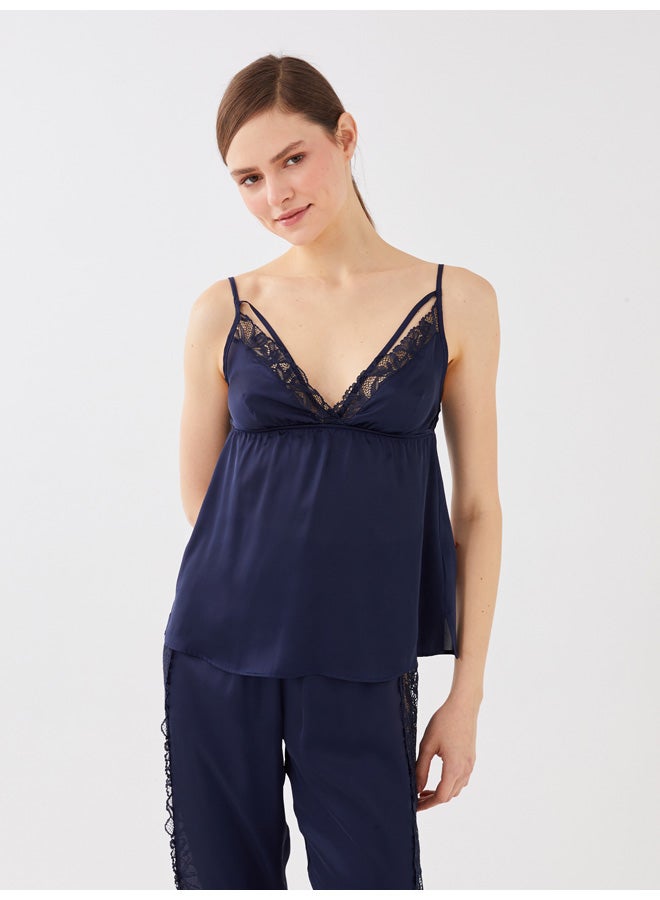 LC WAIKIKI V-Neck Lace Detailed Strap Satin Women's Pajamas Set  - Image 3
