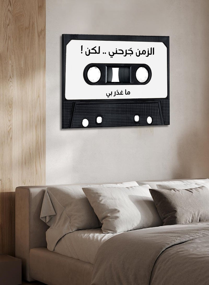 لوحة كانفاس على إطار خشبي بتصميم شريط كاسيت كلاسيكي - Image 3