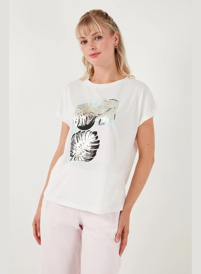 ليلا تي شيرت ليلا مطبوع بياقة دائرية بقصة عادية للنساء