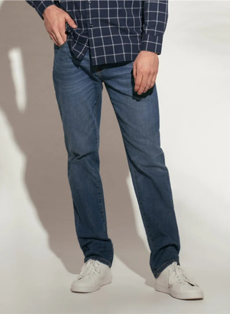 GIORDANO  Men’s Skinny Taper Stretch Denim Jeans with Elastic Waist for Men | Best Price UAE