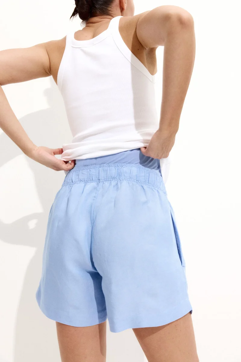 H&M MAMA Linen-blend shorts