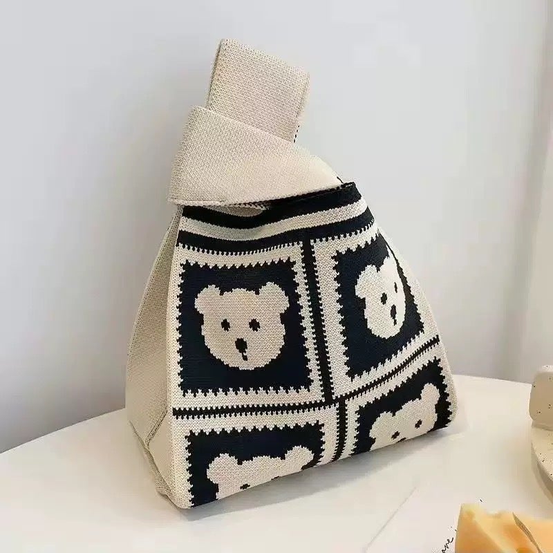 حقيبة يد نسائية محبوكة بنقوش كرتونية - Image 3