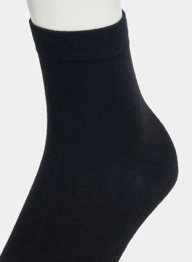 Styli Styli Pack of 3 - Ribbed Crew Socks