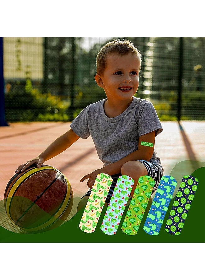 إم إكس إن 30 قطعة من الضمادات الكرتونية المضيئة، شرائط إسعافات أولية مع 5 أنماط، مجموعة من الضمادات اللاصقة المقاومة للماء من مادة البولي إيثيلين، قطع الخدوش، ضمادات الإسعافات الأولية للعائلة - Image 5