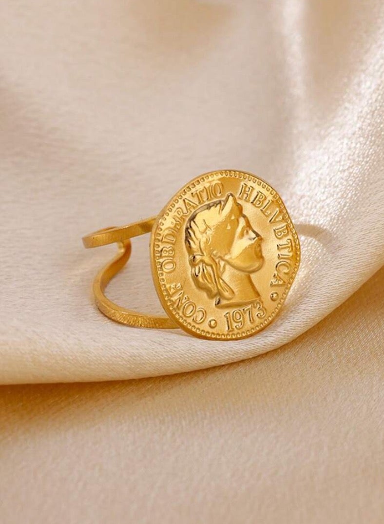 إيكوال خاتم نسائي من الاستانلس ستيل مطلي باللون الذهبي بمقاس موحد - Image 3