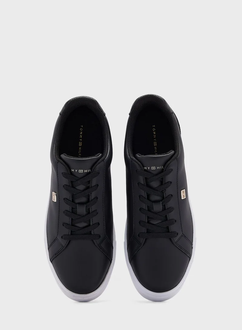 TOMMY HILFIGER Lace Up Low Top Sneaker