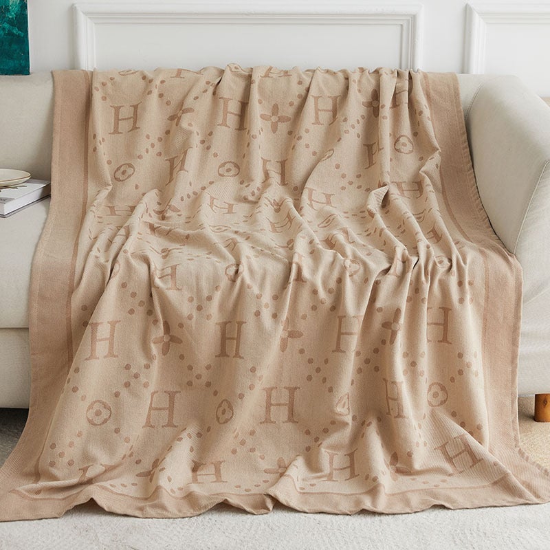 Generic Summer quilts blanket blanket nap blanket custom first class aviation blanket aircraft blanket air conditioning nap blanket  - Image 1
