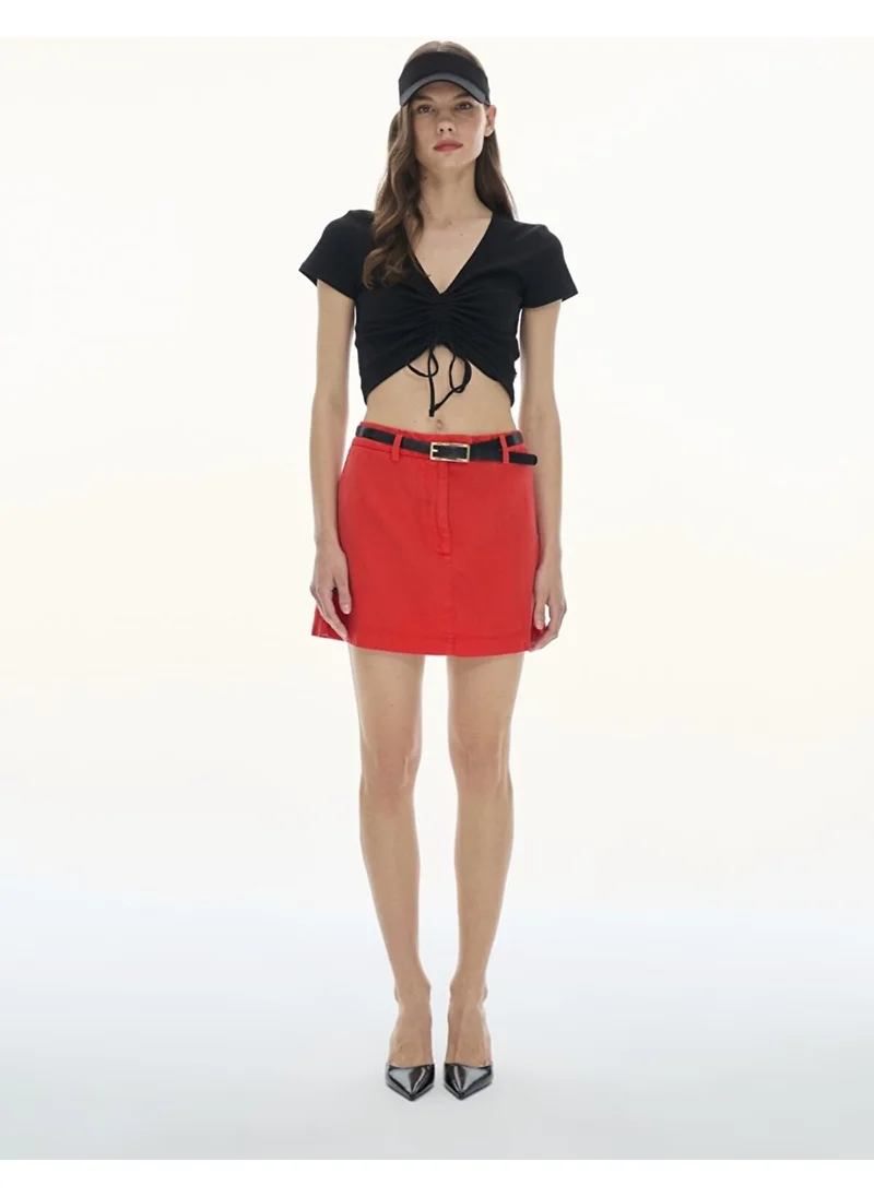 إل تي بي Red Skirt