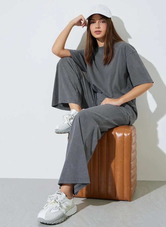 ستايلي Grey Acid Washed Oversized T-Shirt and Joggers Co-Ord Set