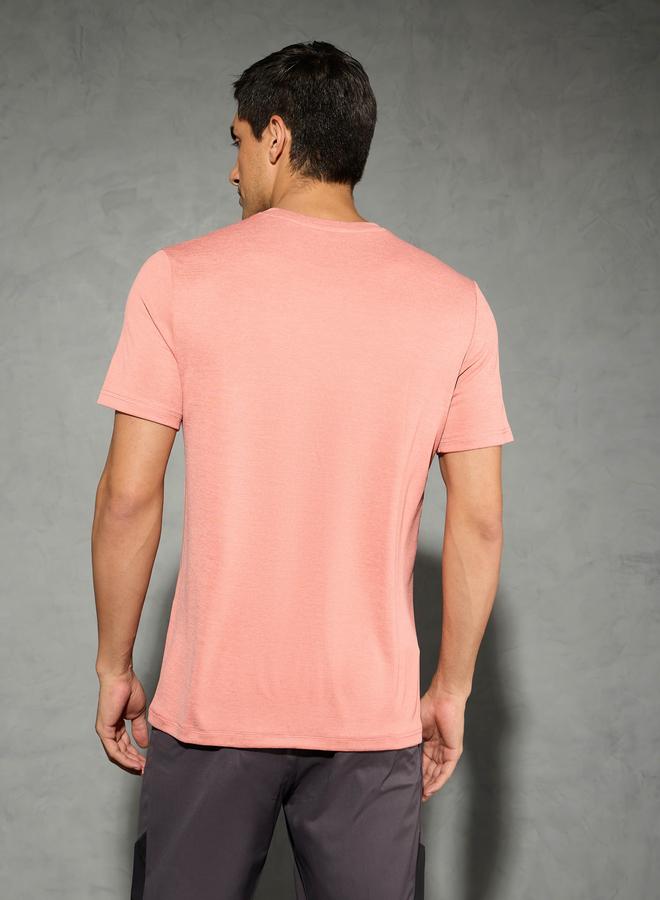 تكنوسبورت تيشيرت رجالي تكنوسبورت بقصة ضيقة وياقة دائرية - Image 4